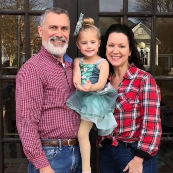 🌻 Welcome to my closet. 🌻 - Picture 2 of 16